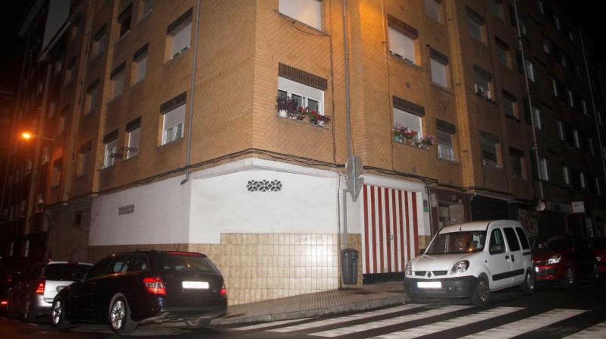 Investigan la muerte de un matrimonio de octogenarios en su piso de Gijón