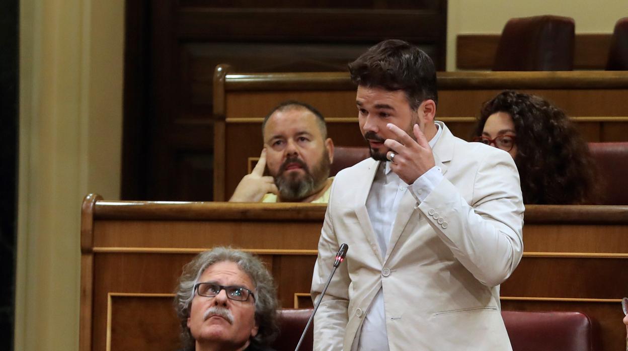 Rufián exige a Sánchez que pague un mayor precio a ERC si quiere contar