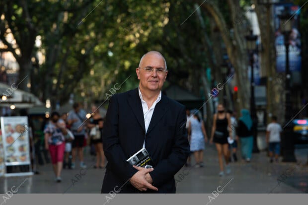 Presentaci N Del Nuevo Libro De Sergi Doria En El C Rculo Del Liceo