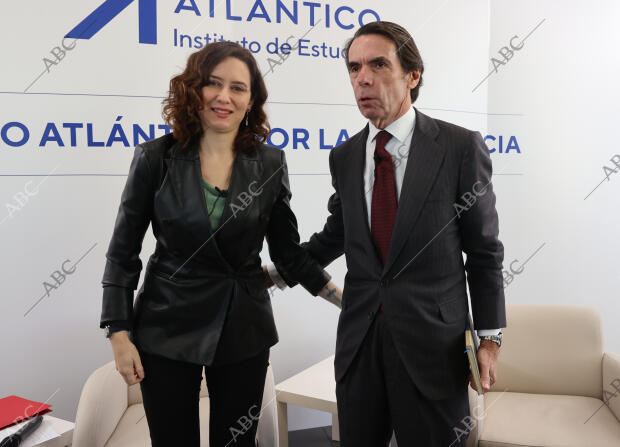 Conferencia Conjunta Entre Jos Mar A Aznar E Isabel D Az Ayuso En El