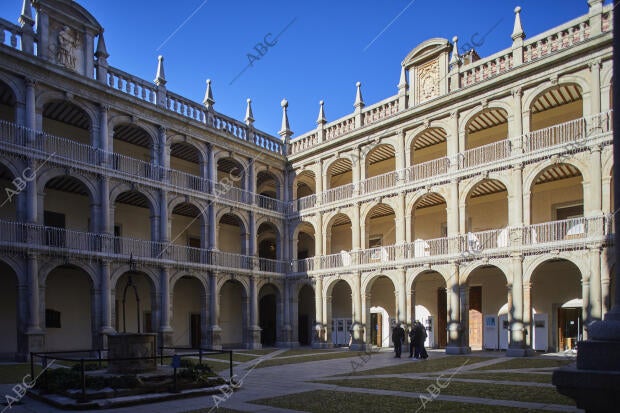 Edificio Principal Del Rectorado De La Universidad De Alcal Archivo Abc