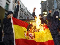 El independentismo radical amenaza, acosa y agrede a militantes de partidos «españoles»