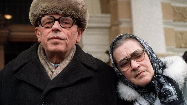 Fallece la activista Yelena Bonner, viuda del Nobel de la Paz, Andrei Sajarov
