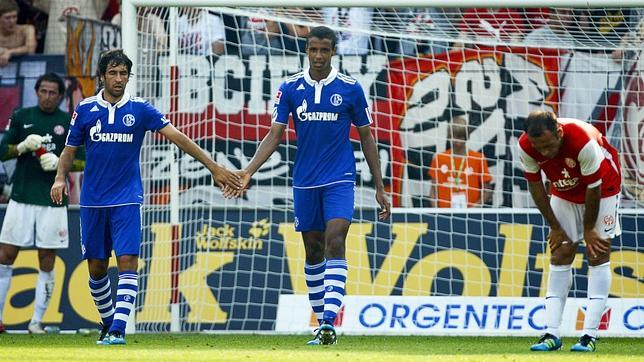El Schalke levanta un 2-0 al Mainz