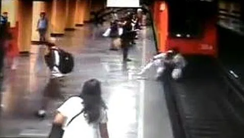 Arriba 41+ imagen muerte en el metro