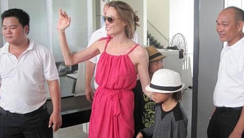 Angelina Jolie pesa 44 kilos e ingiere solo 600 calorías al día