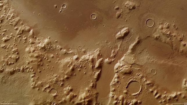La sonda Mars detecta grandes cantidades de agua oculta en Marte