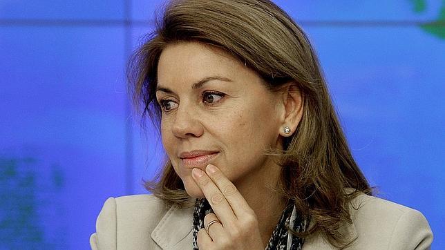 Cospedal: «ETA se tiene que disolver y pedir perdón a las víctimas»