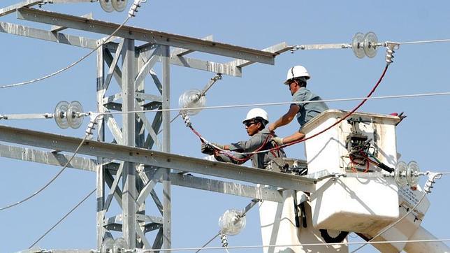 El Gobierno aprueba hoy una subida de la luz en torno al 6%