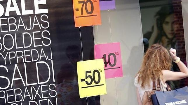 El Gobierno autoriza a los comercios para que hagan rebajas todo el año