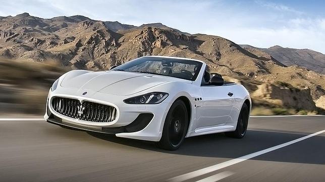 Maserati presenta el GranCabrio MC