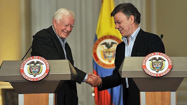 Santos confía en que «si Chávez se muere» Maduro apoye el proceso de paz 