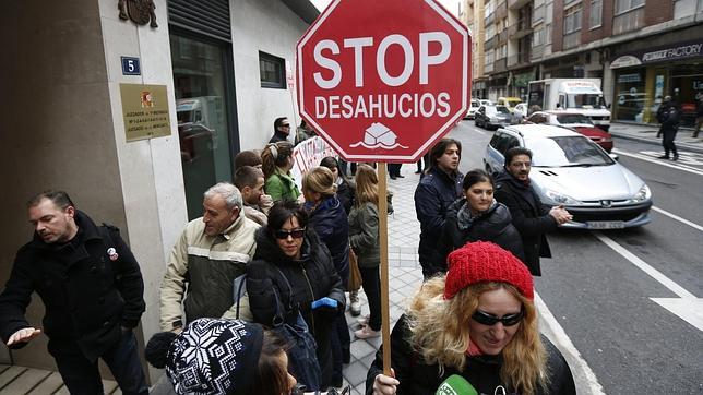 Los jueces españoles podrán paralizar los desahucios en el caso de hipotecas abusivas
