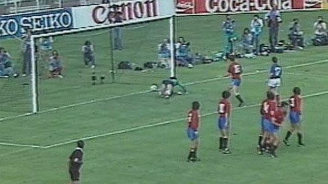 Un fallo de Arconada abrió la victoria francesa en la final