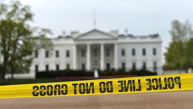Interceptan una carta con una sustancia sospechosa que estaba dirigida a Obama