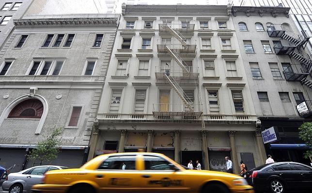 El edificio de la Burlington Coat Factory