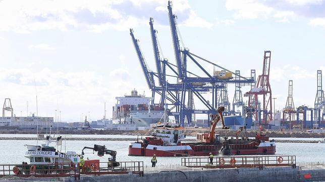 Vista del puerto de Valencia