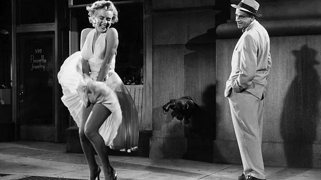 Marilyn Monroe y Tom Ewell, en «La tentación vive arriba» (Billy Wilder, 1955)