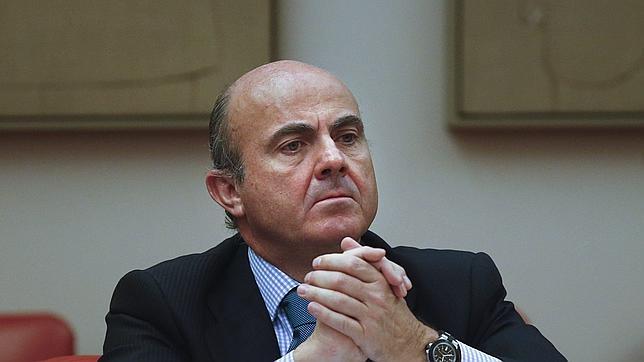 El INE confirma que la economía frenó su caída al 0,1 % el segundo trimestre