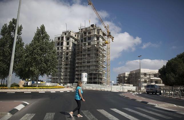 La aprobación de Israel de 942 viviendas nuevas en asentamientos hace peligrar las negociaciones
