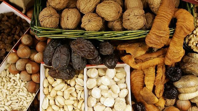 El consumo diario de frutos secos disminuye el riesgo de enfermedades cardiovasculares