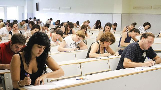 Oposiciones: Los trece sectores en los que habrá plazas en 2014