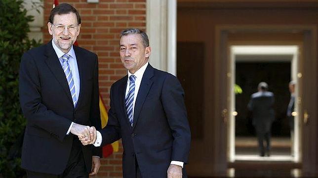 Paulino Rivero habla de un supuesto brote «separatista» en una carta enviada a Rajoy y al Rey