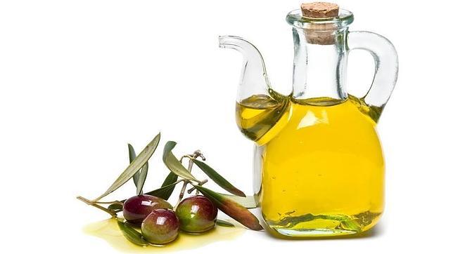 La UE aprueba normas más estrictas en el etiquetado de aceite de oliva para evitar engaños