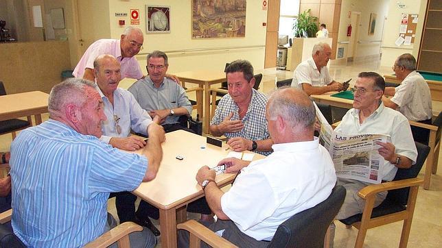 La OCDE insta a «vigilar de cerca» la pobreza entre los jubilados tras la reforma de las pensiones