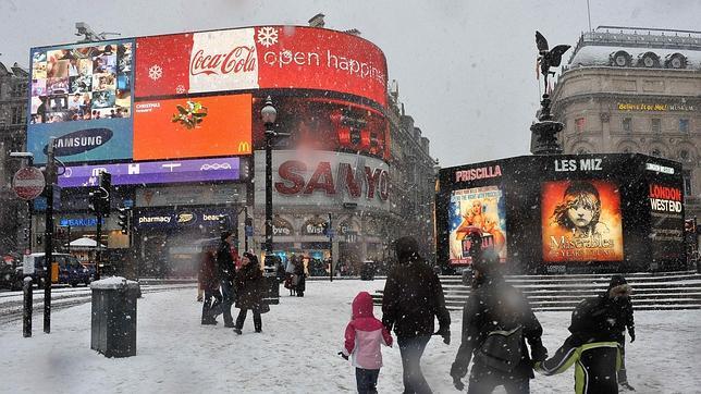 Picadilly Circus, bajo un manto de nieve