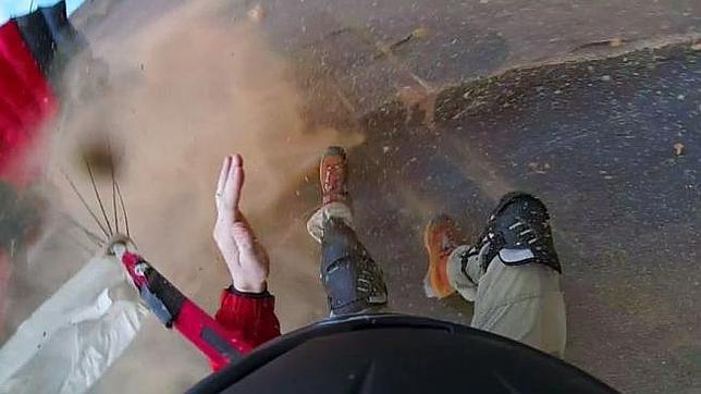 El salto en paracaídas más angustioso de la historia