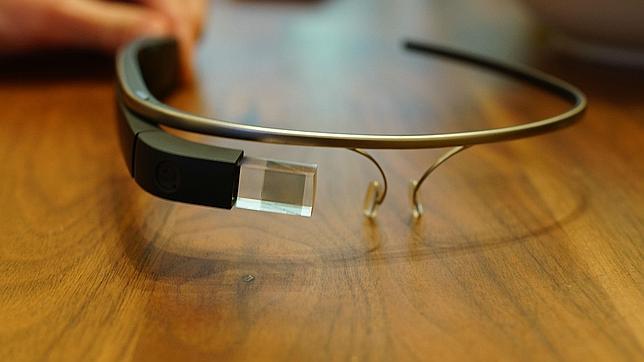 Google Glass, el dispositivo de realidad aumentada, saldrá a la venta en 2014