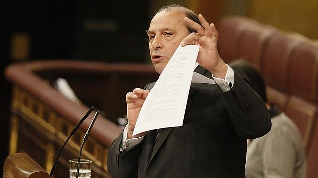 Pujalte acusa a Rubalcaba de usar el aborto para «reivindicarse otra vez ante los suyos»