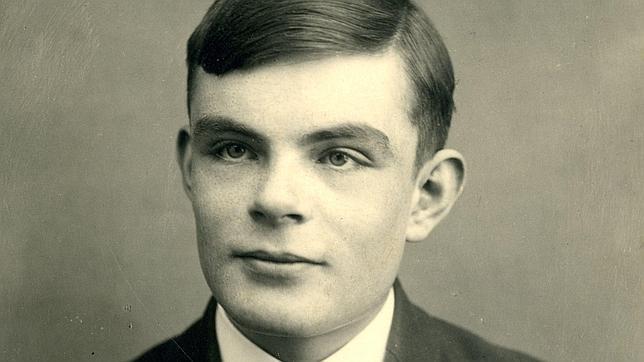Isabel II concede el perdón real al descifrador de Enigma Alan Turing