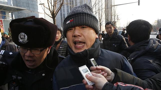 Juzgados otros cuatro disidentes chinos por pedir transparencia al régimen Juzgados otros cuatro disidentes chinos por pedir transparencia al régimen