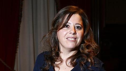 «El periodista ya no puede limitarse a buscar historias y contarlas»