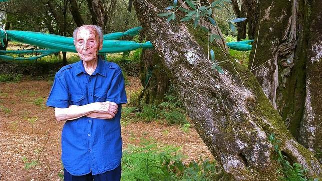 El secreto de la longevidad: comer menos proteínas animales hasta cumplir los 65