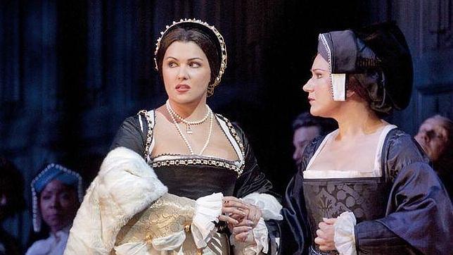 Valencia estrena una «Anna Bolena» historicista que rescata la de la Scala de 1840