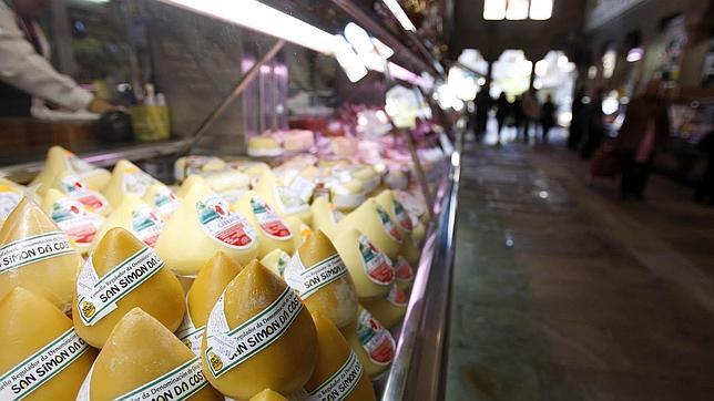 El queso «del país» se elabora de forma artesanal con leche fresca de vaca