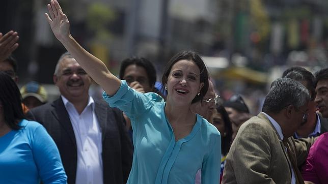 Corina Machado: «Con esta farsa de diálogo en Venezuela no engañan a nadie» Corina Machado: «Con esta farsa de diálogo en Venezuela no engañan a nadie»