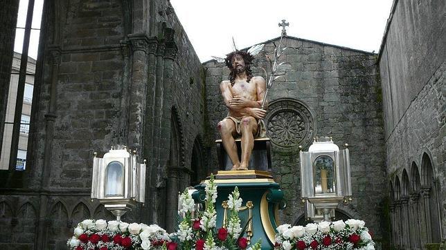 Pontevedra cuenta con siete hermandades que desfilan juntas el Jueves Santo