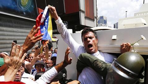 Pospuesta audiencia del líder opositor Leopoldo López