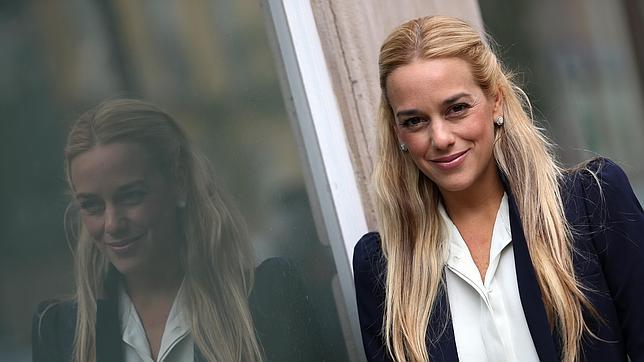 La esposa de Leopoldo López pide a Rajoy que se pronuncie sobre violación de Derechos Humanos en Venezuela La esposa de Leopoldo López pide a Rajoy que se pronuncie sobre violación de Derechos Humanos en Venezuela