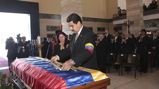 Maduro rechaza la información de ABC sobre el día en que murió Chávez
