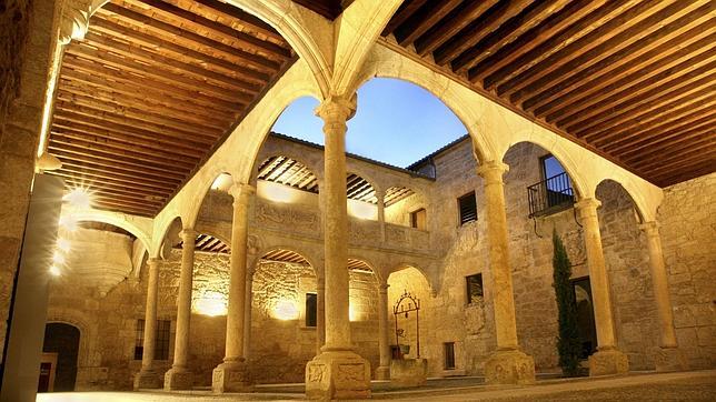 Palacio de Los Águila