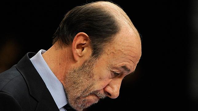 Alfredo Pérez Rubalcaba tras una comparecencia en el Congreso