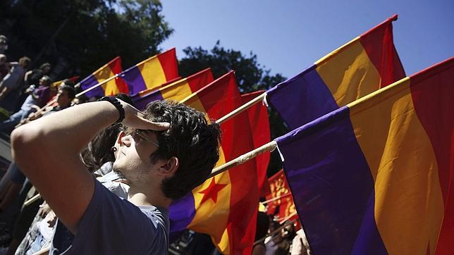 Varios de los participantes en la manifestación republicana del pasado 7 de junio en el centro de Madrid