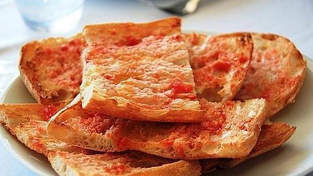 Pan con tomate