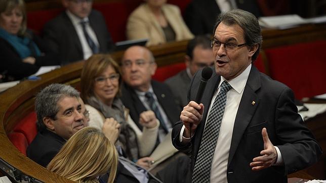 El president exige la transferencia de la fiscalidad