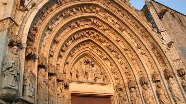 La fachada de la iglesia